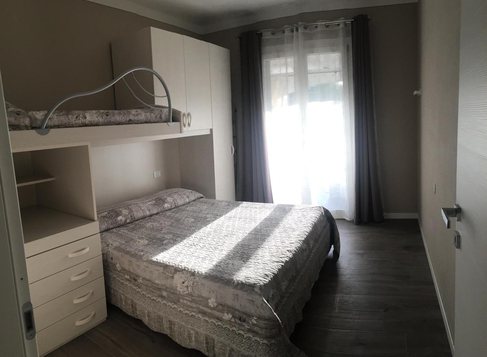 Residence Elegance Ville Ed Appartamenti A Porto Pino Exteriör bild