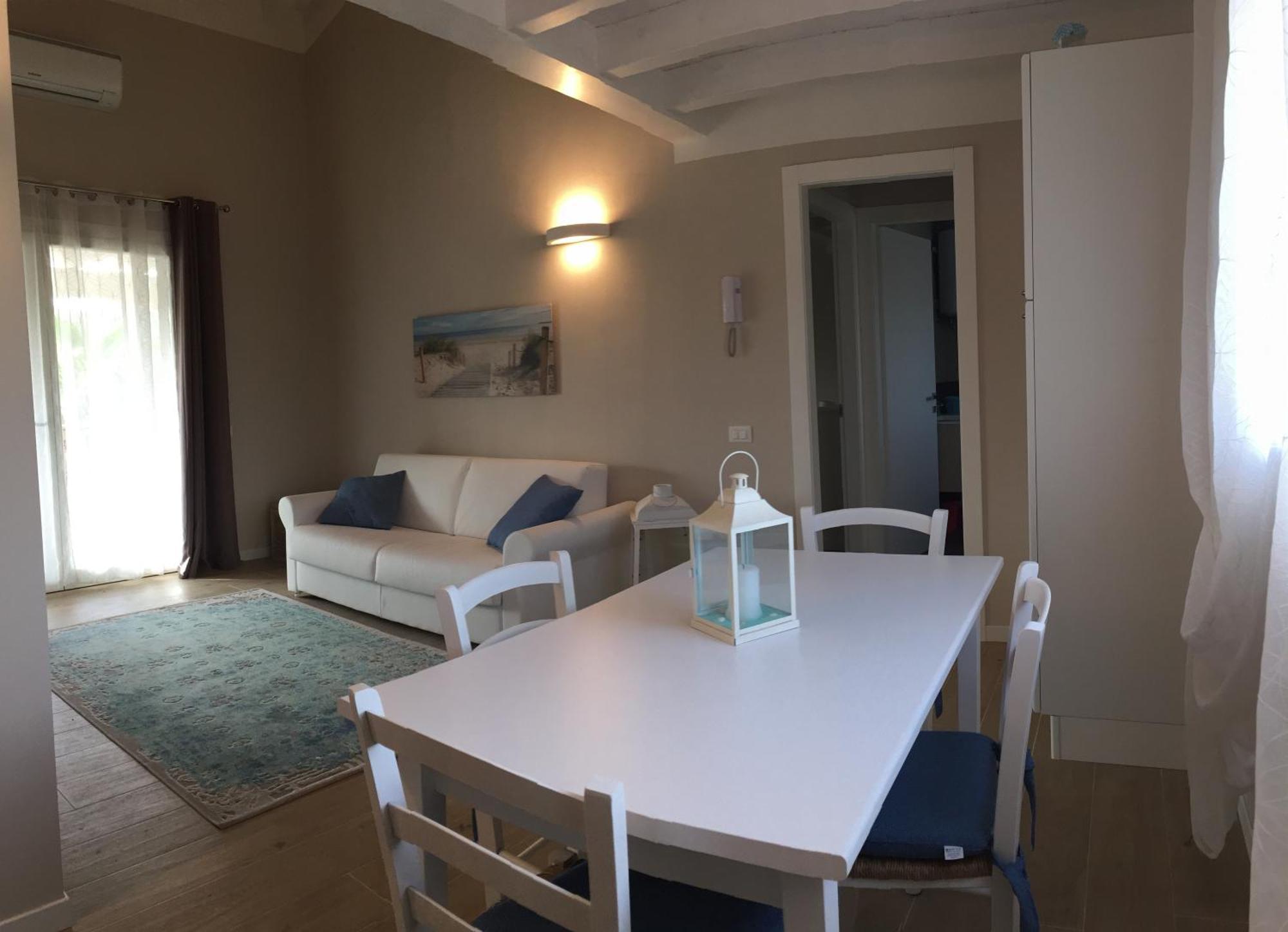 Residence Elegance Ville Ed Appartamenti A Porto Pino Exteriör bild