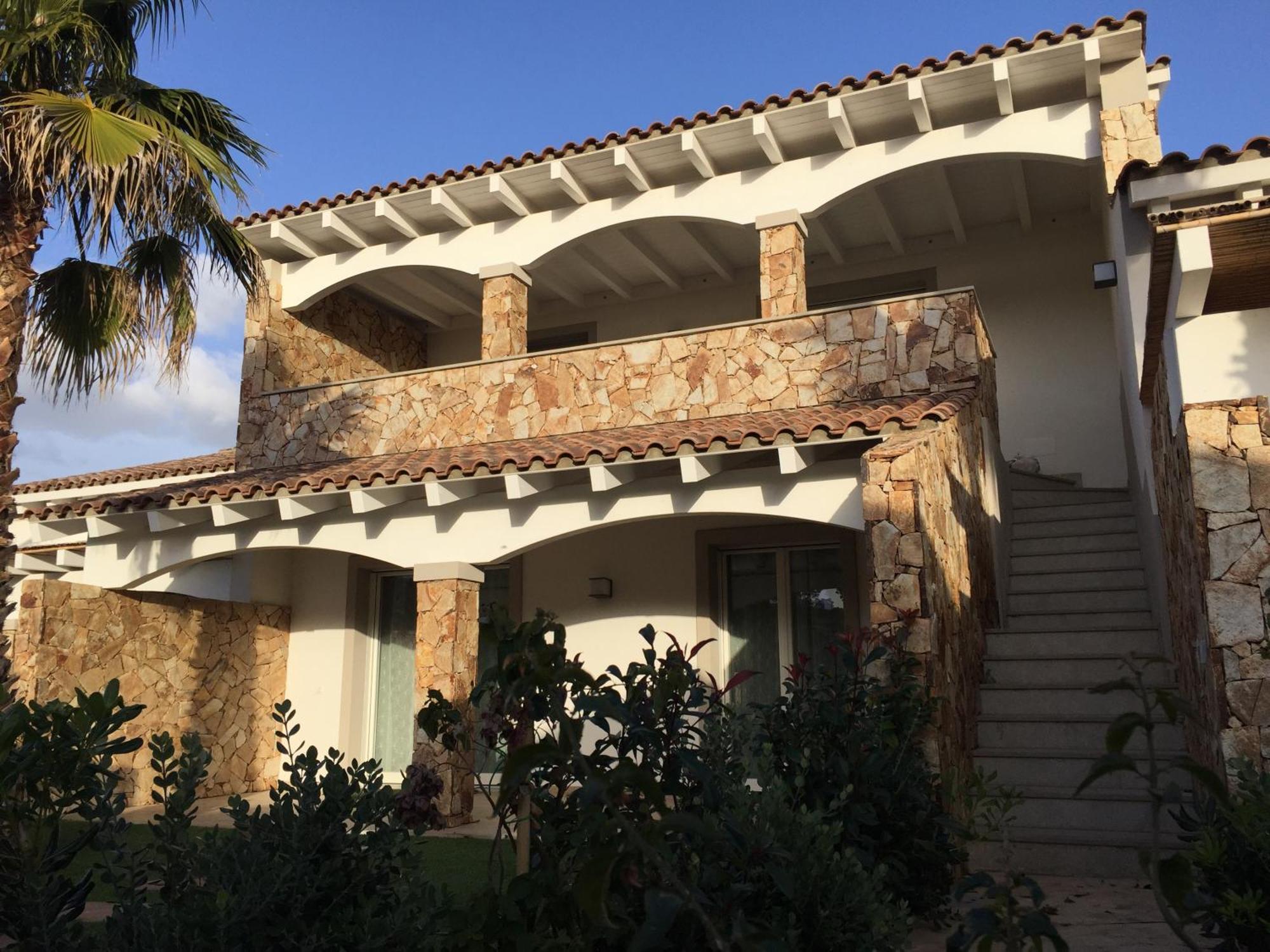 Residence Elegance Ville Ed Appartamenti A Porto Pino Exteriör bild