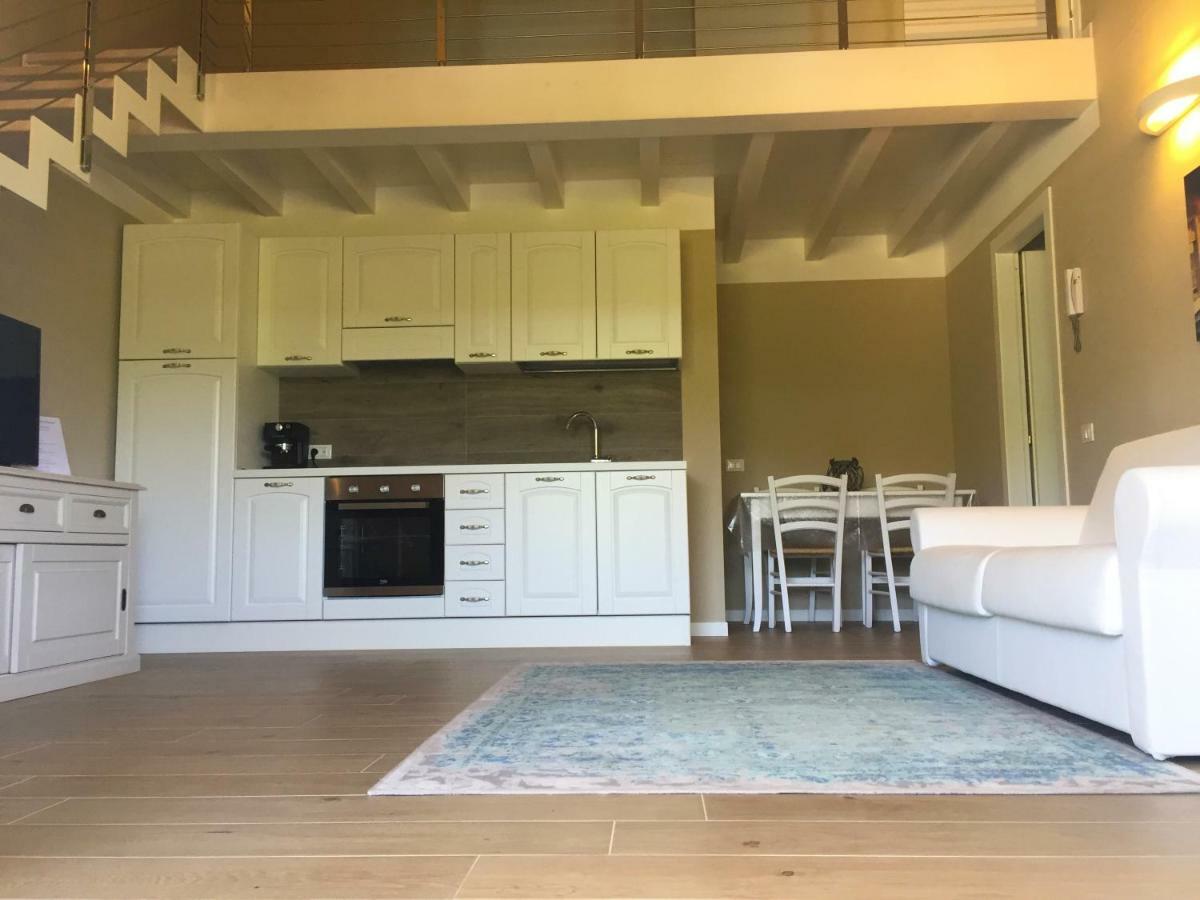 Residence Elegance Ville Ed Appartamenti A Porto Pino Exteriör bild